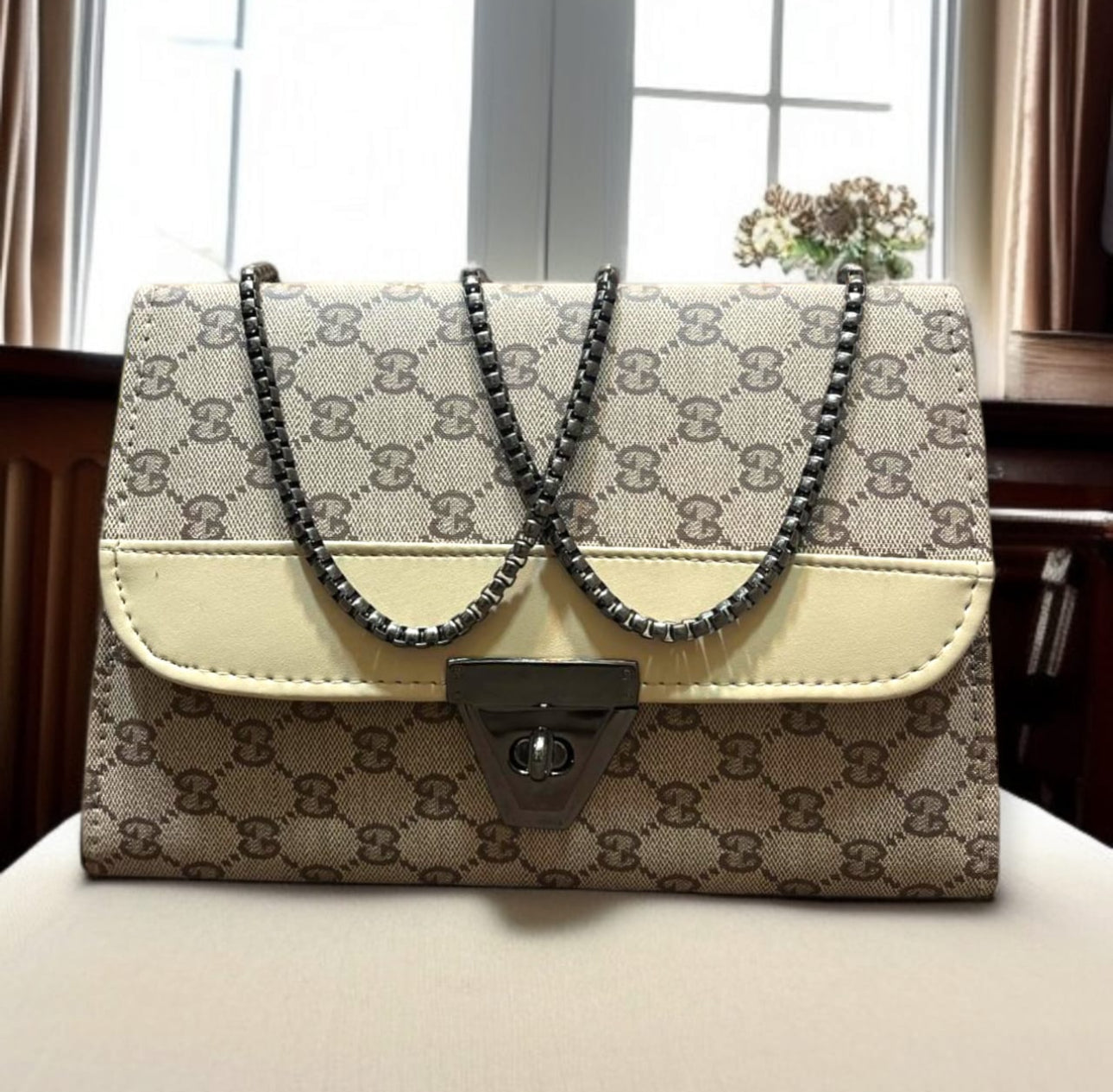 GUCCI BOX BAG