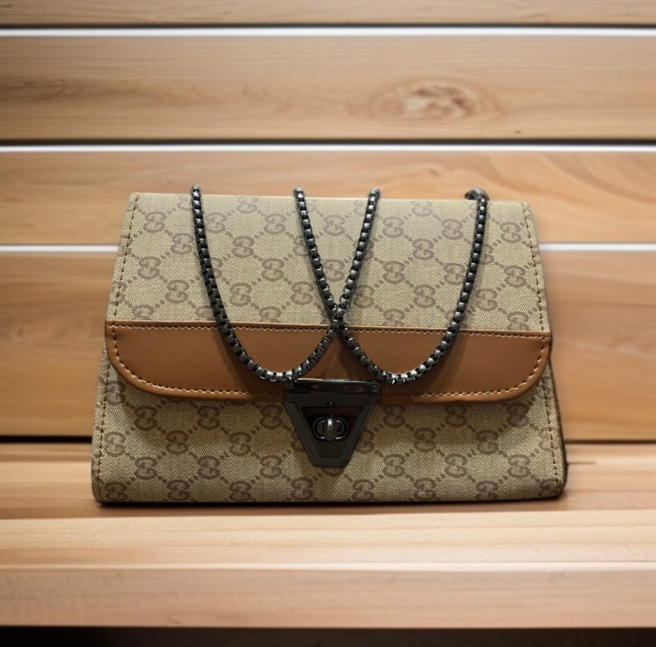 GUCCI BOX BAG