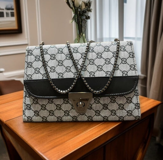 GUCCI BOX BAG